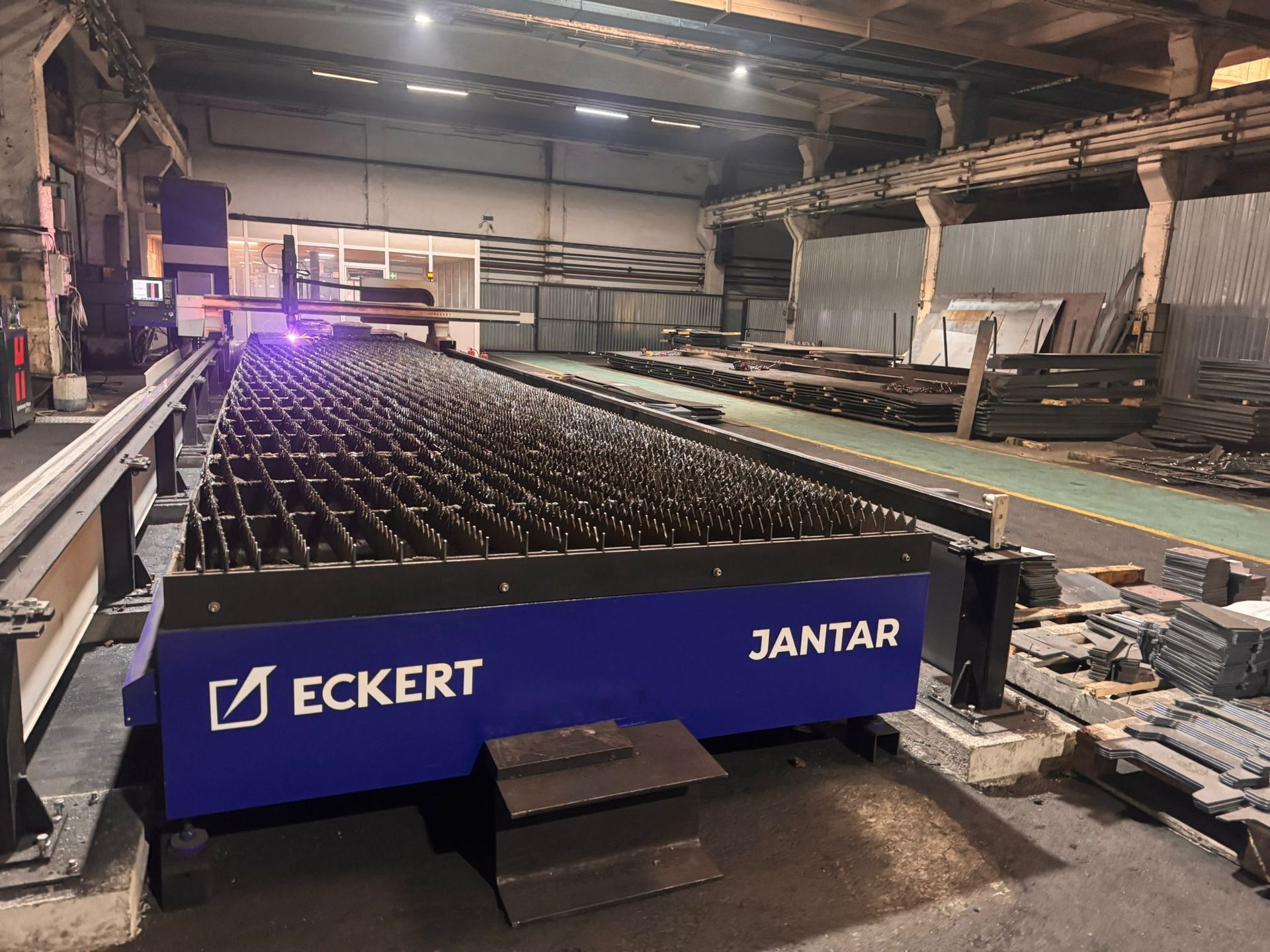Echipa Metal Shop Design – atelier producție metalică